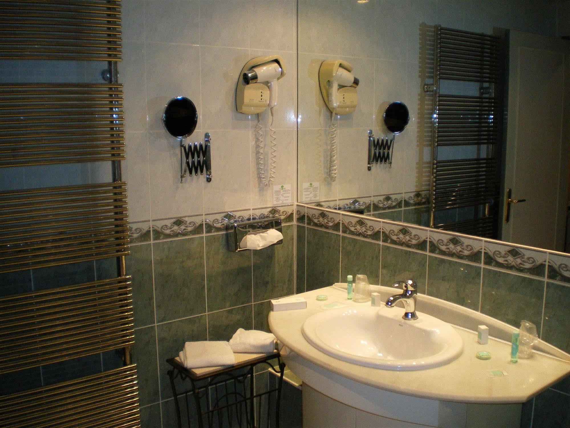Hotel Le Maxime - Best Western Signature Collection Auxerre Eksteriør billede