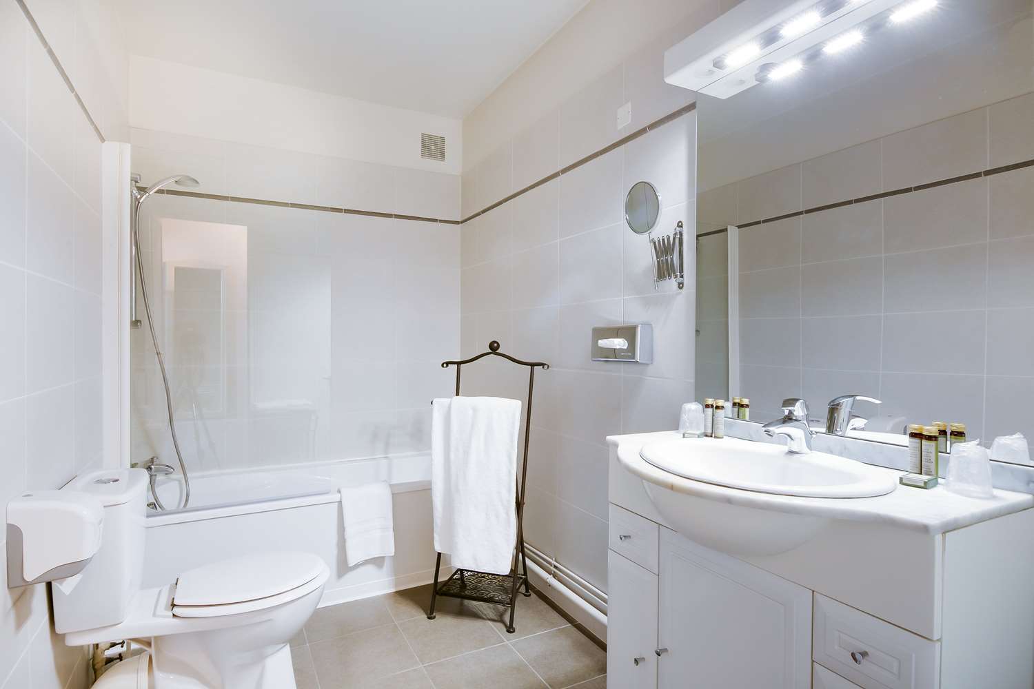 Hotel Le Maxime - Best Western Signature Collection Auxerre Eksteriør billede
